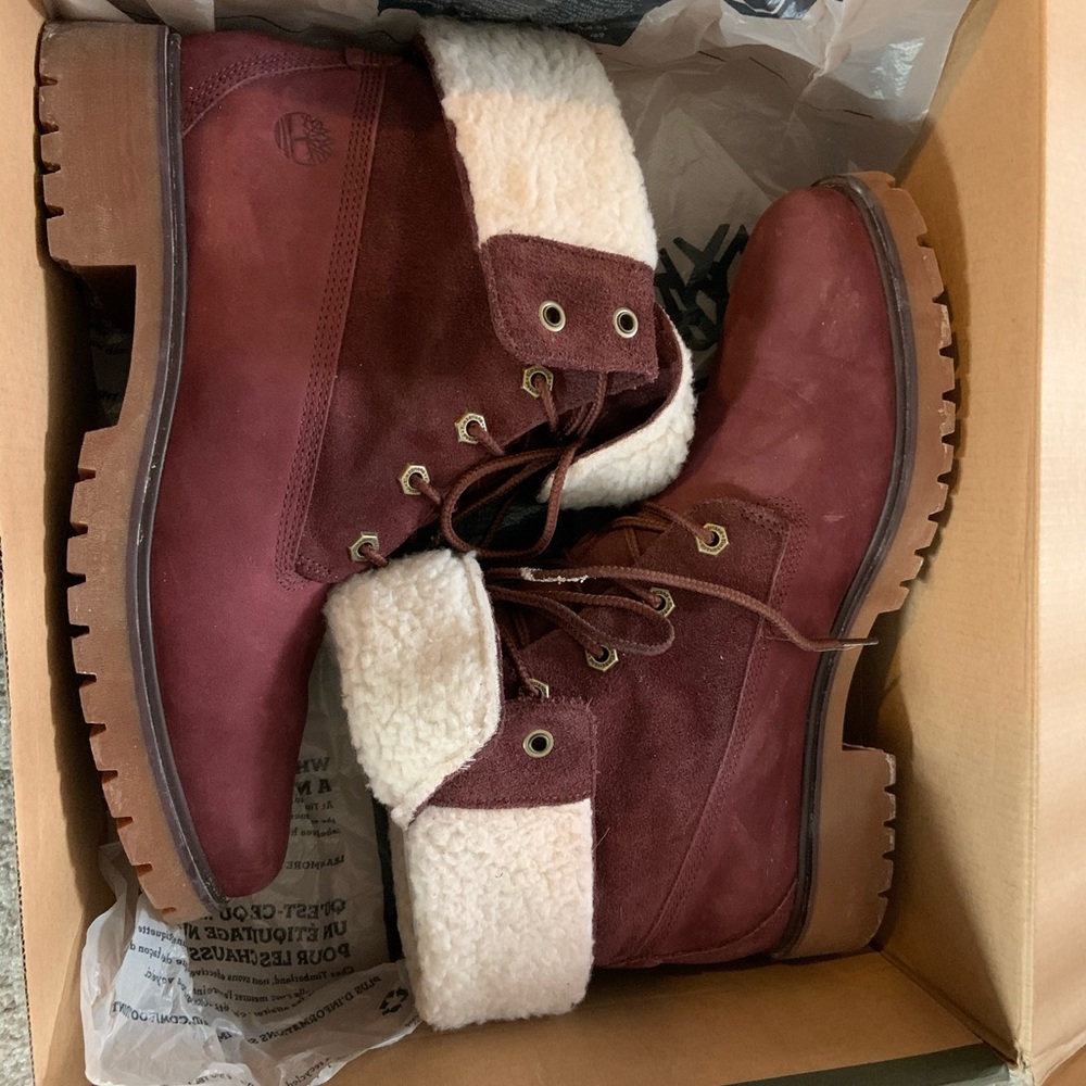 Timberland Boots - Picture 2 of 4